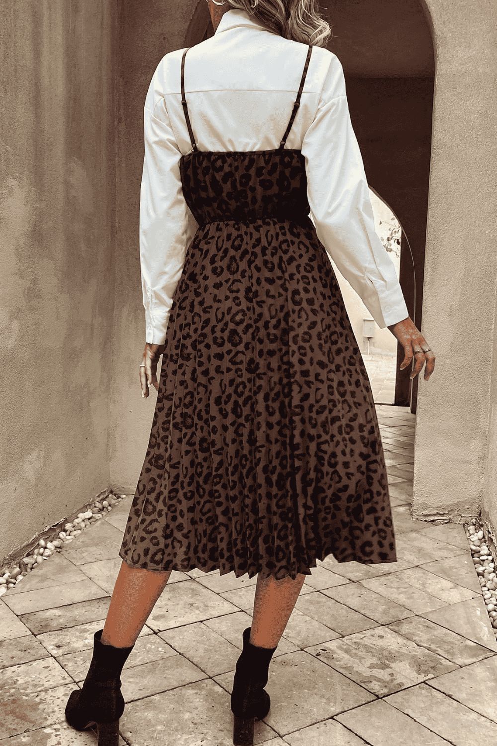 Leopard Print Spaghetti Straps Straight Neck Midi Dress - Lecatta