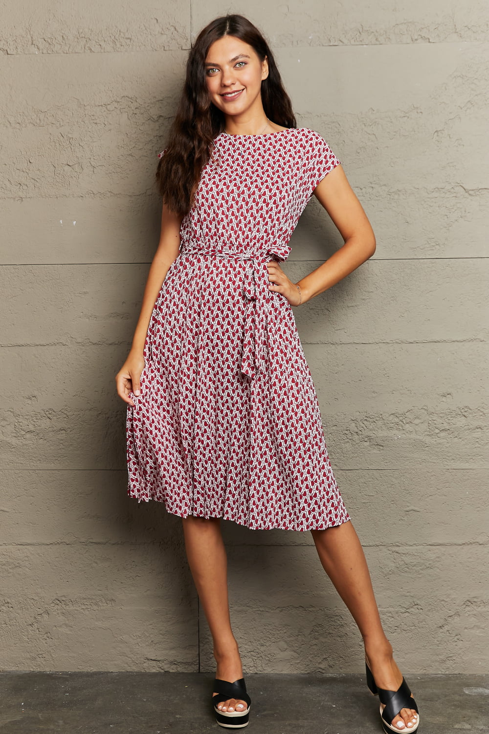 Round Neck Tie Waist Dress - Lecatta