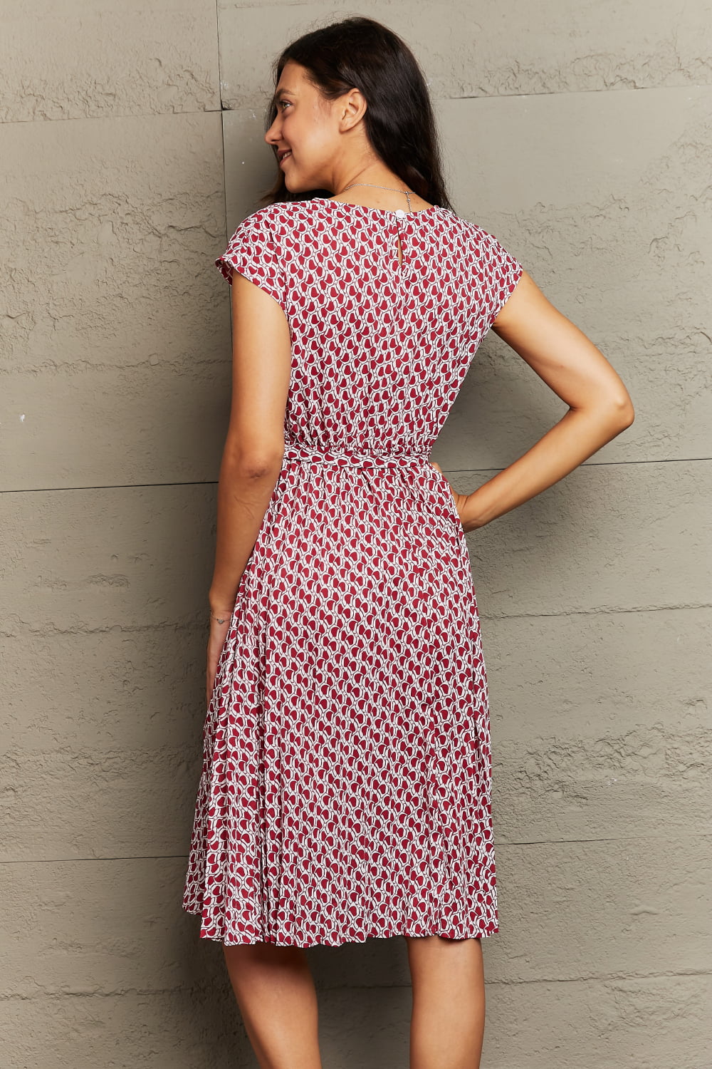 Round Neck Tie Waist Dress - Lecatta