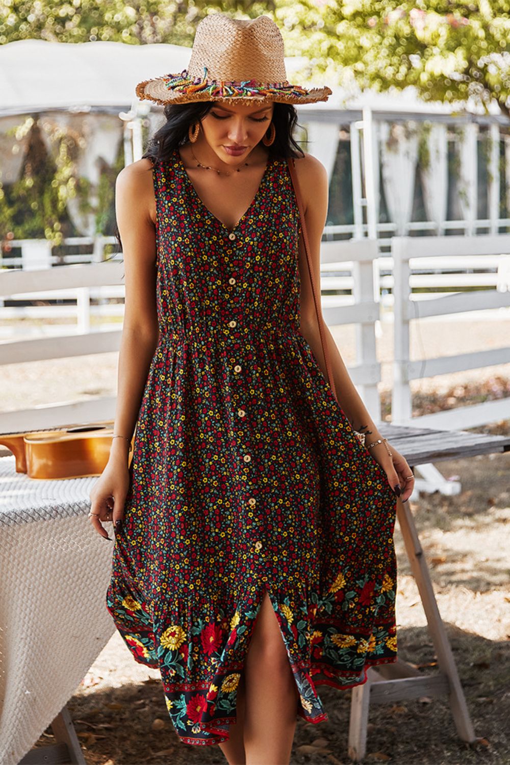 Floral Print Bohemian Style V-neck Sleeveless Midi Dress - Lecatta