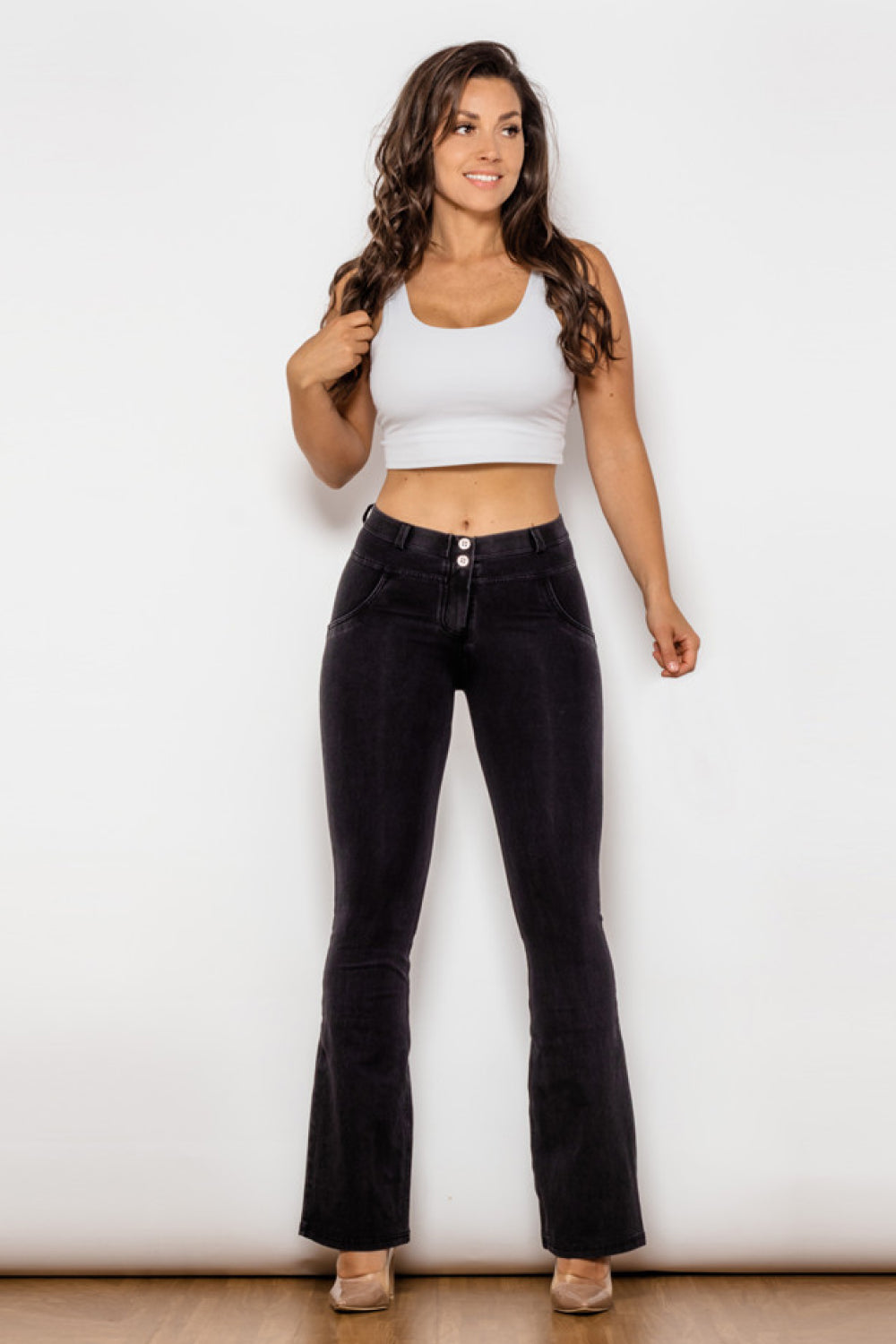 Buttoned Flare Jeans - Lecatta