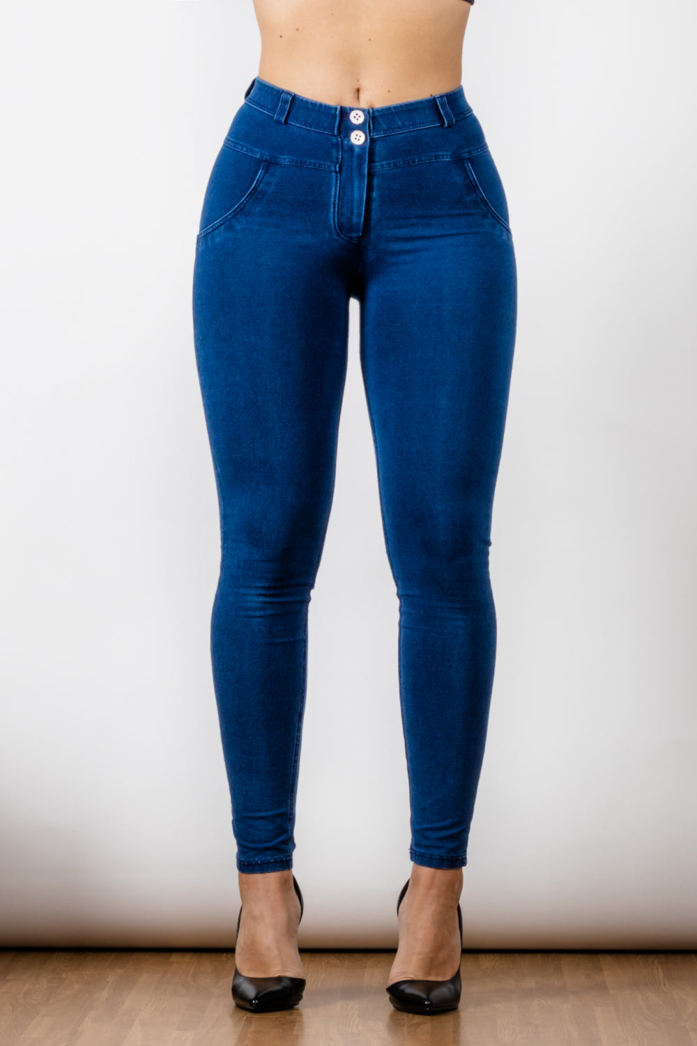 Buttoned Skinny Jeans - Lecatta