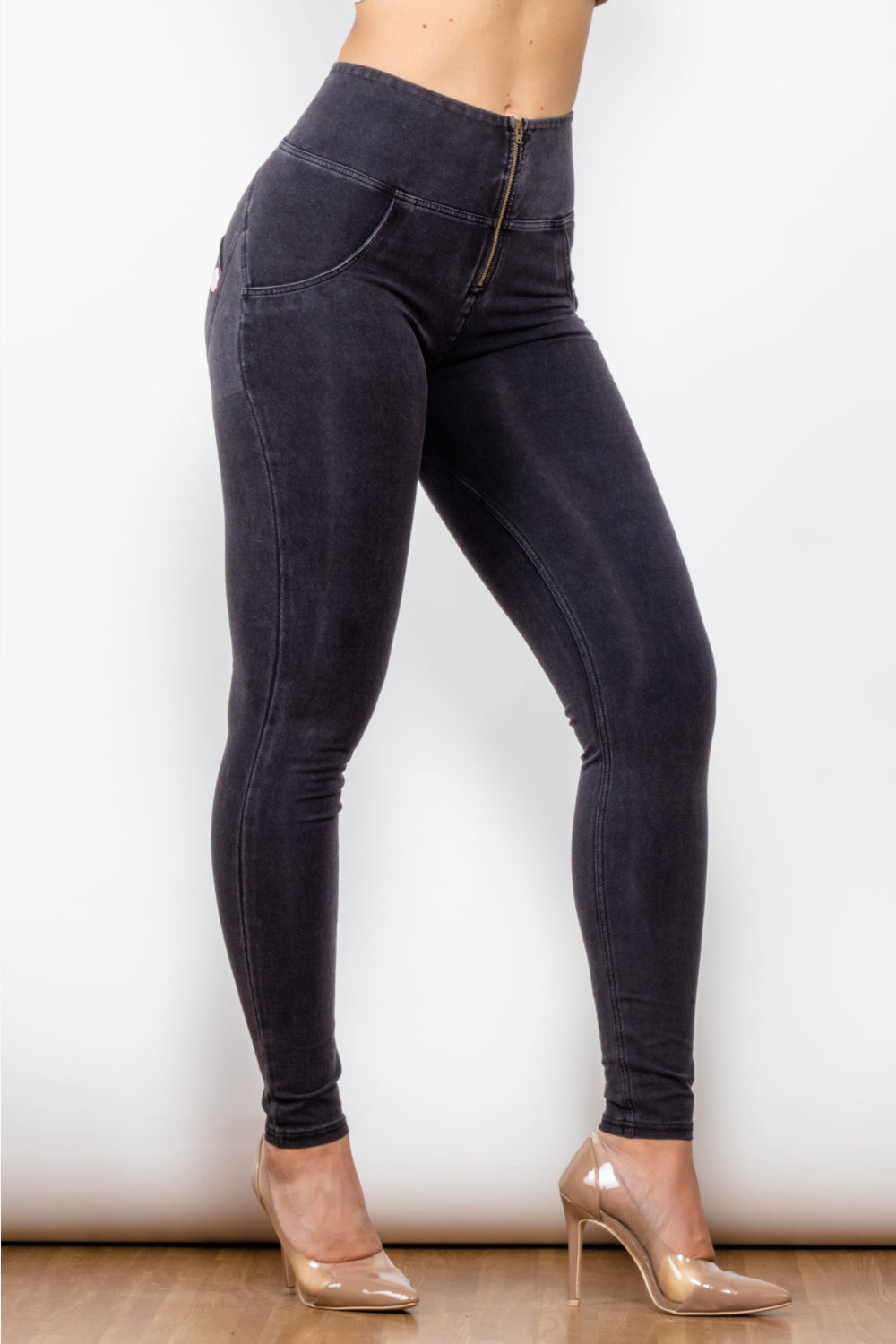 Zip Closure Skinny Jeans - Lecatta