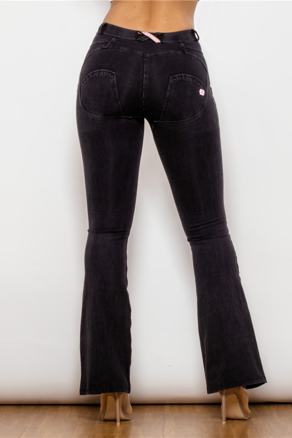 Buttoned Flare Jeans - Lecatta